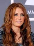 th_60013_miley_cyrus_1_tikipeter_celebritycity_042_123_160lo.jpg
