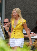 http://img241.imagevenue.com/loc181/th_28967_Ashley_Tisdale_On_the_Set_of_High_Stakes_in_Toronto1_122_181lo.jpg