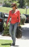 th_73735_Halle_Berry_visits_a_friend_in_the_Hollywood_Hills_48_122_258lo.jpg
