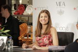 th_20259_celebrity-paradise.com-The_Elder-Eva_Mendes_2010-01-30_-_Promotes_Her_New_Line_Vida_For_Espana_0221_122_379lo.jpg
