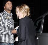th_42126_Lauren_Conrad_and_Lo_Bosworth_2008-12-05_-_at_club_Luxe_968_122_399lo.JPG