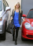 http://img241.imagevenue.com/loc416/th_67853_Ashley_Tisdale_out_in_Studios_City2_122_416lo.jpg