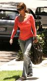 th_74145_Halle_Berry_visits_a_friend_in_the_Hollywood_Hills_74_122_510lo.jpg