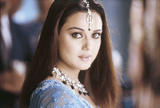 th_06878_indian-love-story_03p_122_515lo.jpg