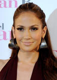 th_79443_JenniferLopez_the_back_up_plan_madrid_photocall_02_122_599lo.jpg