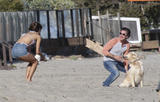 th_45806_celebrity_paradise.com_TheElder_AlessandraAmbrosio2011_05_29_ontheBeachinMalibu48_122_99lo.jpg