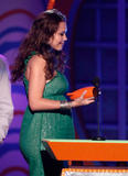 http://img241.imagevenue.com/loc104/th_39935_Celebutopia-Jessica_Alba-Nickelodeon90s_2008_Kids38_Choice_Awards_Show-06_122_104lo.jpg