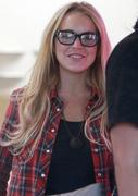 http://img241.imagevenue.com/loc191/th_79188_Lindsay_Lohan_out_shopping_and_gets_Gas9_122_191lo.jpg