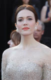 http://img241.imagevenue.com/loc467/th_66837_celebrity_paradise.com_TheElder_MandyMoore113_122_467lo.jpg