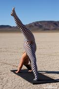 Aria Giovanni - Checkered Yoga 1 -712hroj0q4.jpg